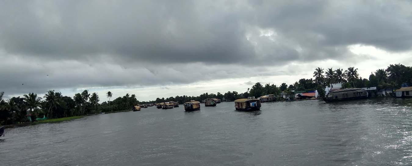 kerala houseboat